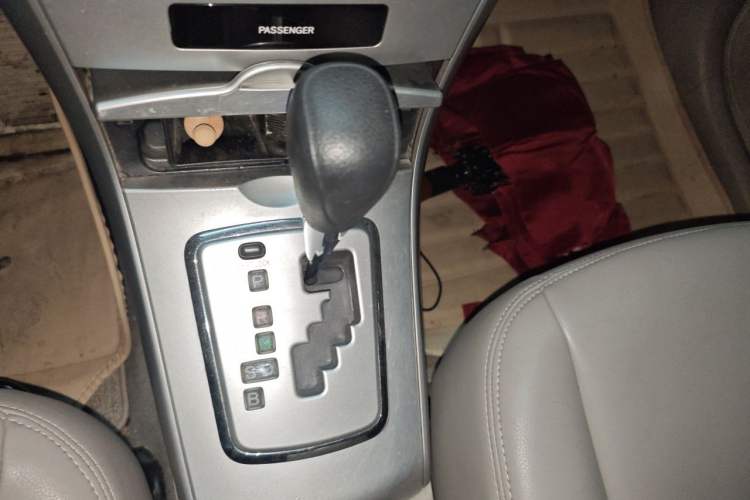 Used Toyota Corolla 2012 Luxurious Edition 1.8L CVT GL-i Gear Lever