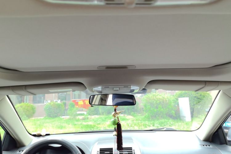 Used Toyota Corolla 2012 Luxurious Edition 1.6L Automatic GL Headliner