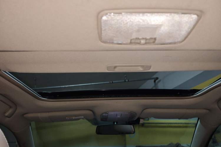 Used Toyota Corolla 2012 Luxurious Edition 1.8L CVT GL-i Headliner