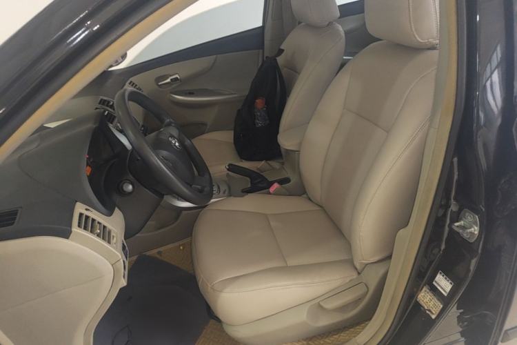 Used Toyota Corolla 2012 Luxurious Edition 1.6L Automatic GL Left Front Seat
