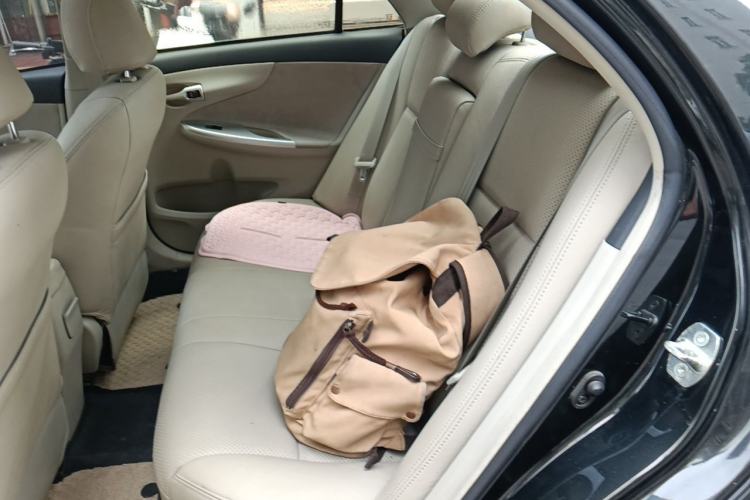 Used Toyota Corolla 2012 Luxurious Edition 1.8L CVT GL-i Left Rear Seat
