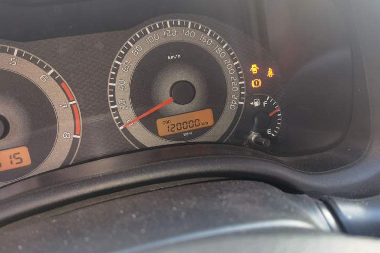 Used Toyota Corolla 2012 Luxurious Edition 1.6L Manual GL Odometer Close Up