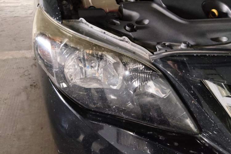 Used Toyota Corolla 2012 Luxurious Edition 1.8L CVT GL-i Right Front Headlight