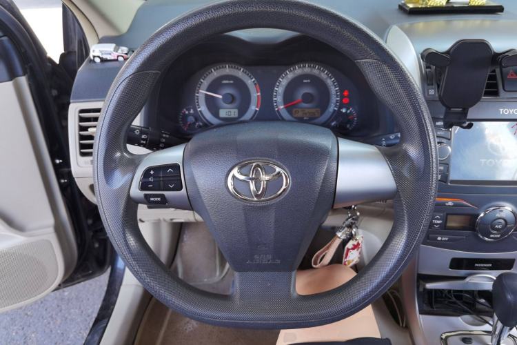 Used Toyota Corolla 2012 Luxurious Edition 1.6L Automatic GL Steering Wheel