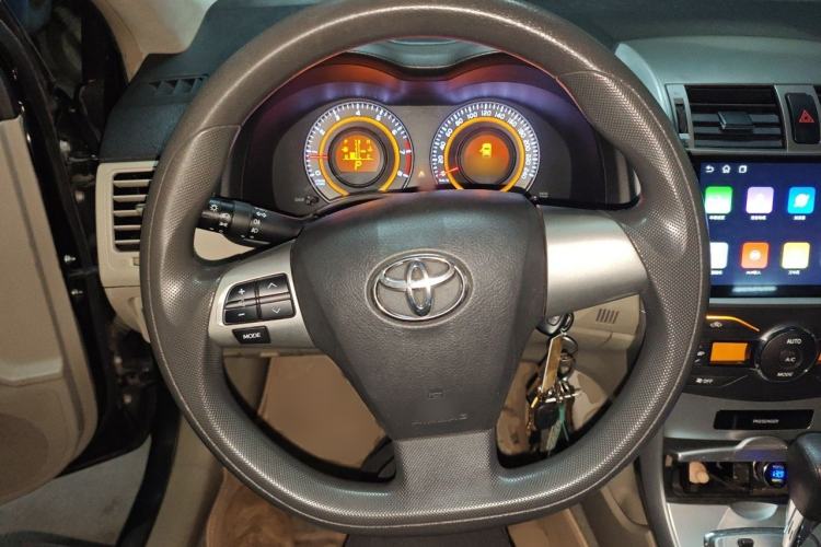 Used Toyota Corolla 2012 Luxurious Edition 1.8L CVT GL-i Steering Wheel