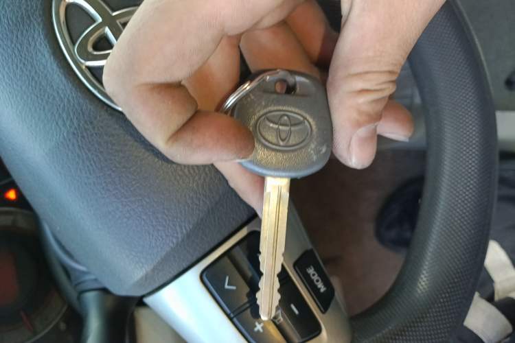 Used Toyota Corolla 2012 Luxurious Edition 1.8L CVT GL-i Vehicle Key