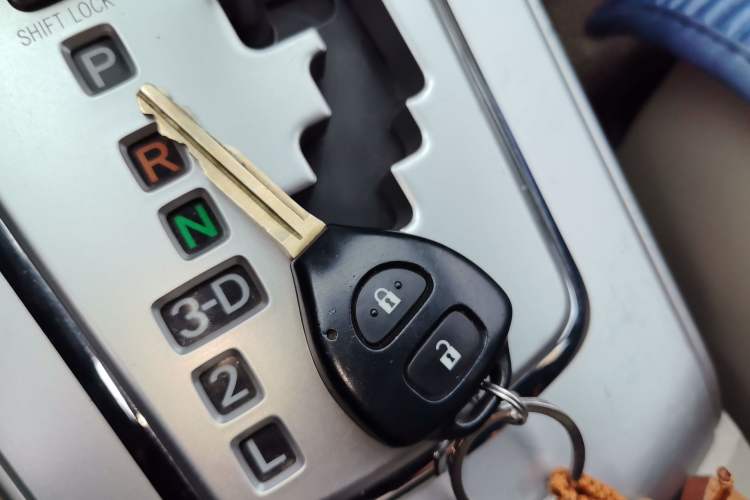 Used Toyota Corolla 2012 Luxurious Edition 1.6L Automatic GL Vehicle Key