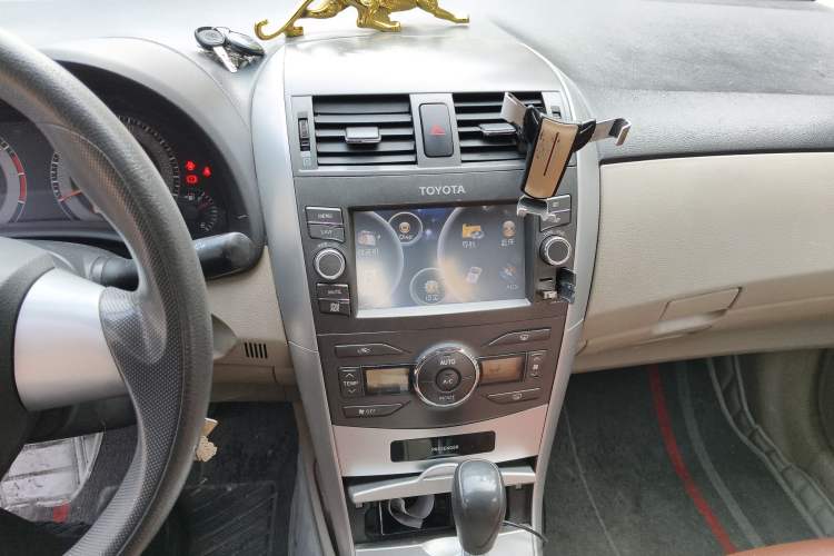 Used Toyota Corolla 2012 Luxurious Edition 1.6L Automatic GL Audio And AC Panel