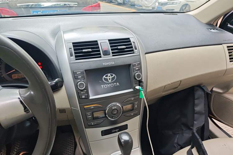 Used Toyota Corolla 2012 Luxurious Edition 1.6L Automatic GL Audio And AC Panel