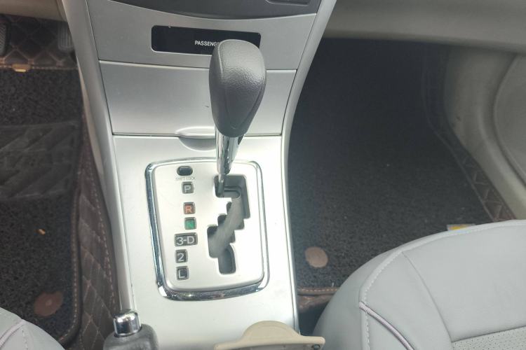 Used Toyota Corolla 2012 Luxurious Edition 1.6L Automatic GL Gear Lever