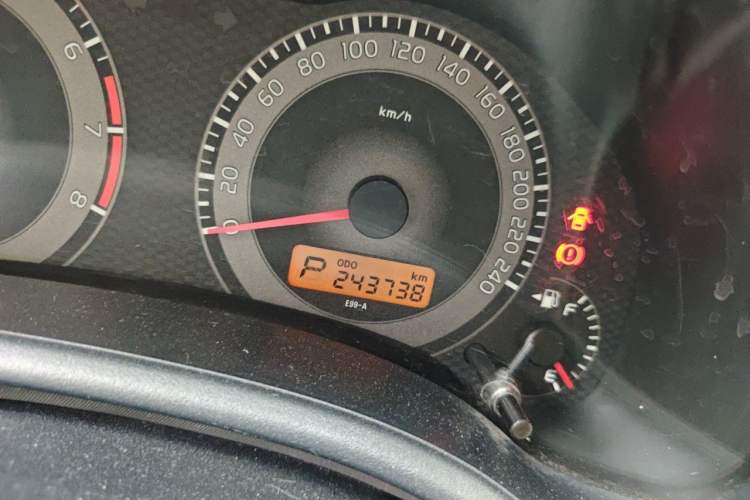Used Toyota Corolla 2012 Luxurious Edition 1.6L Automatic GL Odometer Close Up