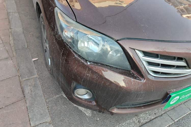 Used Toyota Corolla 2012 Luxurious Edition 1.8L CVT GL-i Right Front Headlight