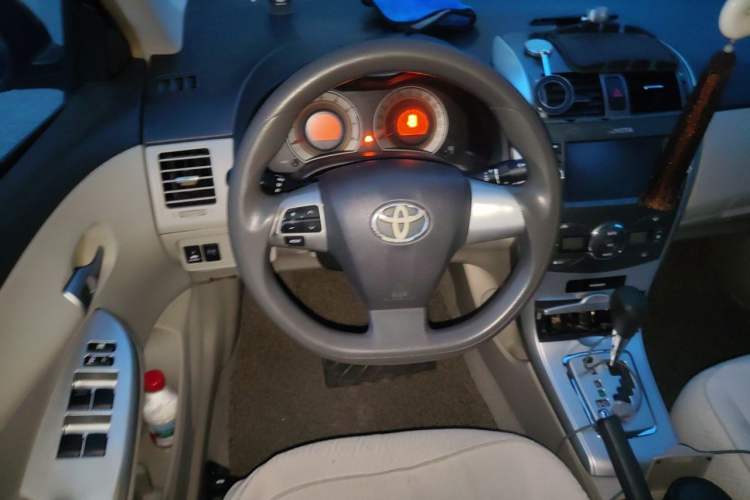 Used Toyota Corolla 2012 Luxurious Edition 1.8L CVT GL-i Steering Wheel