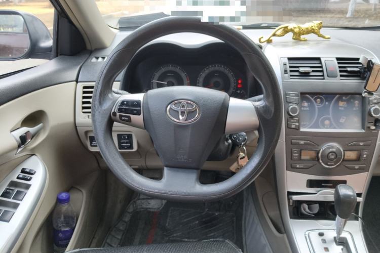 Used Toyota Corolla 2012 Luxurious Edition 1.6L Automatic GL Steering Wheel