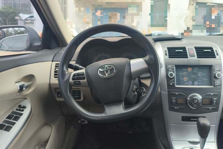 Used Toyota Corolla 2012 Luxurious Edition 1.6L Automatic GL Steering Wheel
