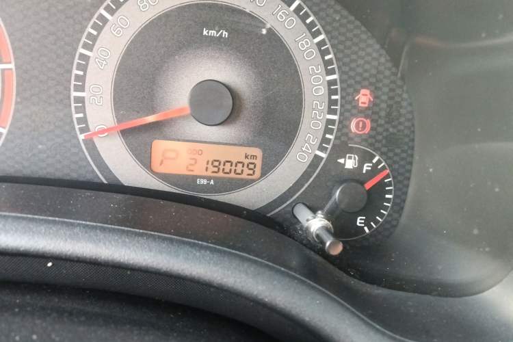 Used Toyota Corolla 2012 Luxurious Edition 1.6L Automatic GL Odometer Close Up