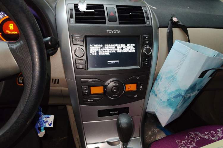 Used Toyota Corolla 2012 Luxurious Edition 1.8L CVT GL-i Audio And AC Panel