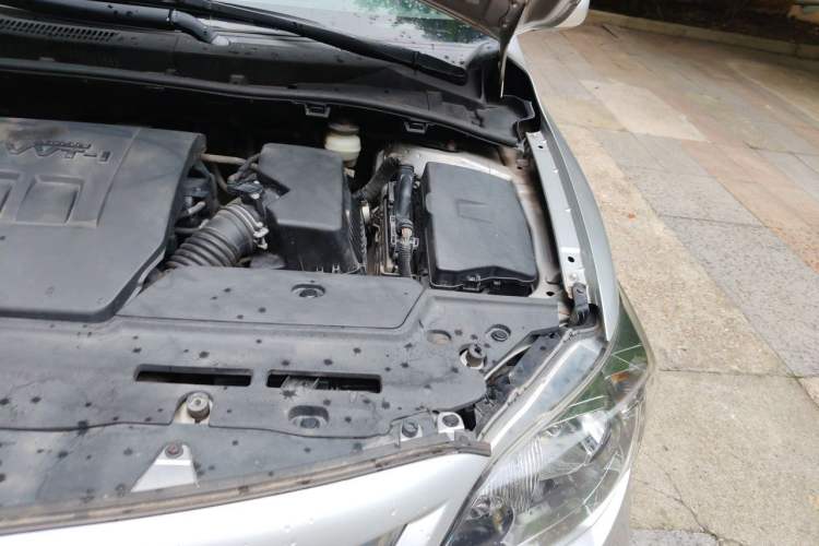 Used Toyota Corolla 2012 Luxurious Edition 1.8L CVT GL-i Engine Bay Left
