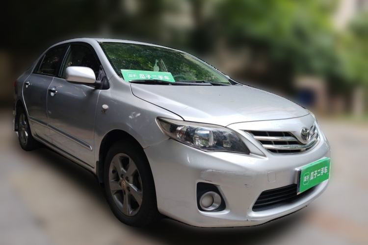 Used Toyota Corolla 2012 Luxurious Edition 1.8L CVT GL-i Front Right 45 Deg