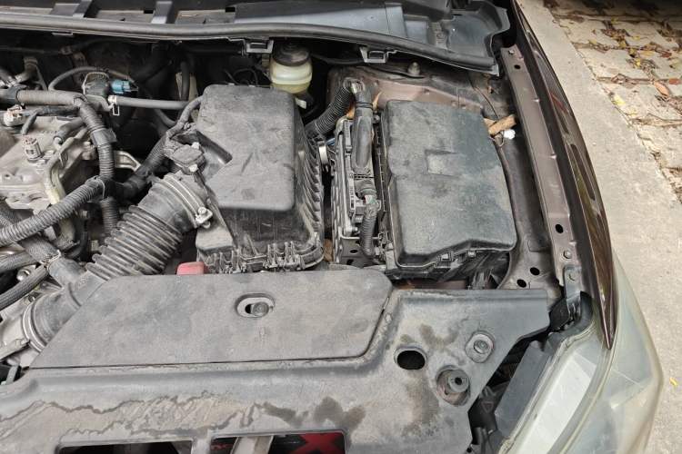 Used Toyota Corolla 2012 Luxurious Edition 1.6L Automatic GL Engine Bay Left