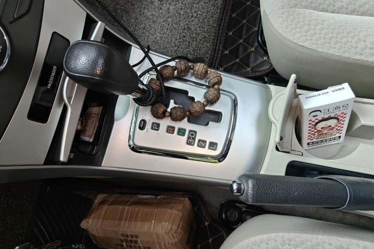 Used Toyota Corolla 2012 Luxurious Edition 1.6L Automatic GL Gear Lever