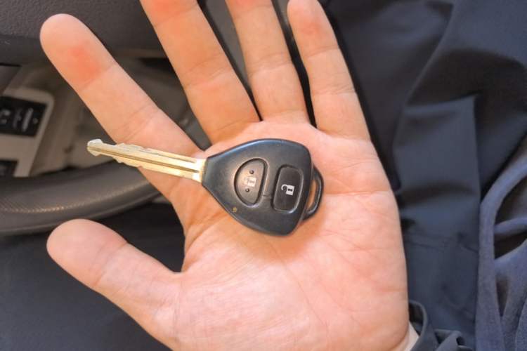 Used Toyota Corolla 2012 Luxurious Edition 1.8L CVT GL-i Vehicle Key