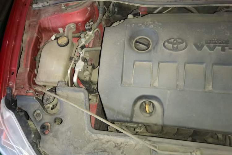 Used Toyota Corolla 2012 Luxurious Edition 1.6L Automatic GL Engine Bay Right