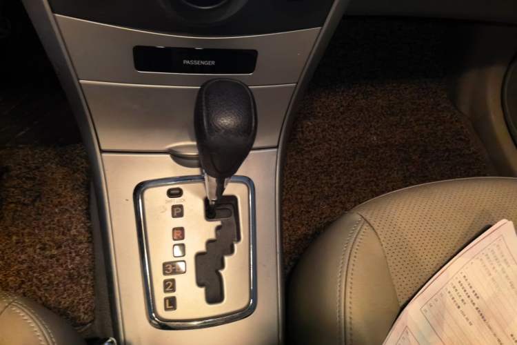 Used Toyota Corolla 2012 Luxurious Edition 1.6L Automatic GL Gear Lever