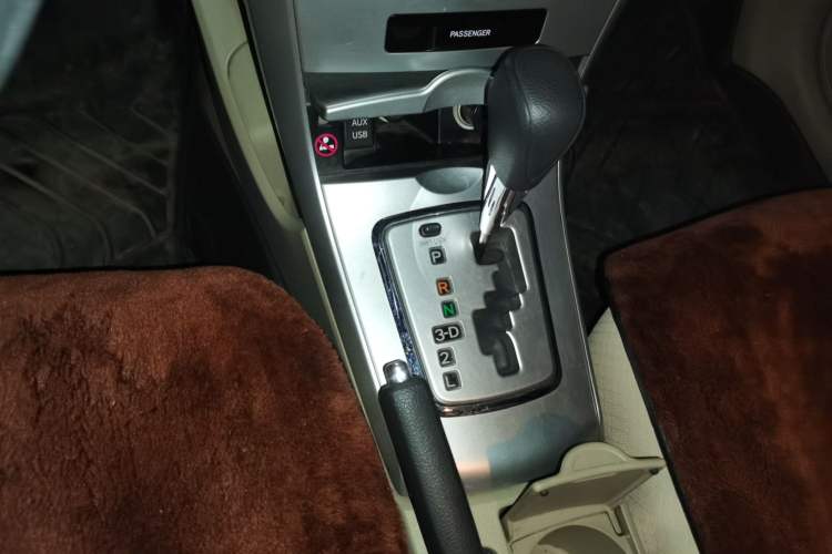 Used Toyota Corolla 2012 Luxurious Edition 1.6L Automatic GL Gear Lever
