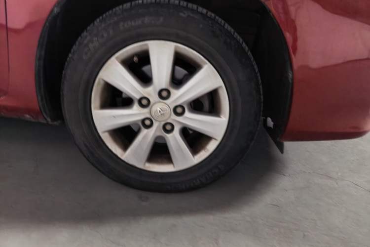 Used Toyota Corolla 2012 Luxurious Edition 1.6L Automatic GL Right Front Wheel Hub