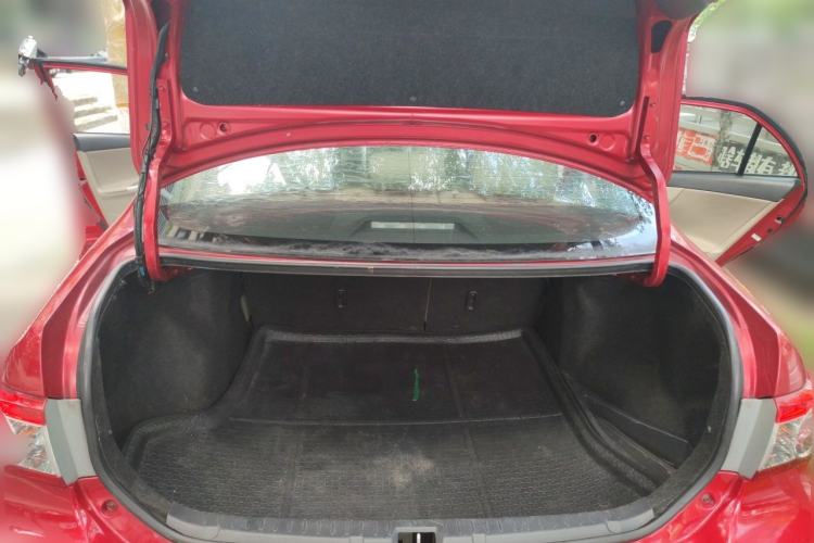 Used Toyota Corolla 2012 Luxurious Edition 1.6L Automatic GL Trunk