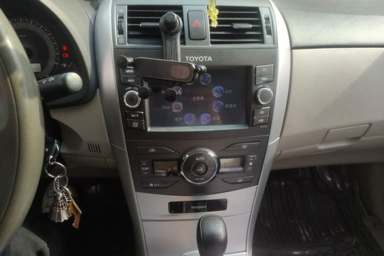 Used Toyota Corolla 2012 Luxurious Edition 1.6L Automatic GL Audio And AC Panel