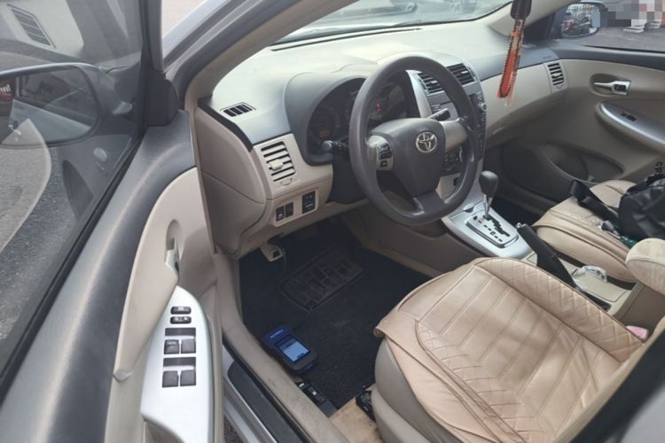 Used Toyota Corolla 2012 Luxurious Edition 1.6L Automatic GL Driver Seat