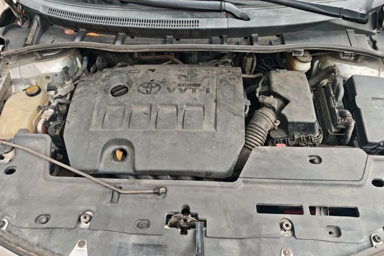 Used Toyota Corolla 2012 Luxurious Edition 1.8L CVT GL-i Engine Bay