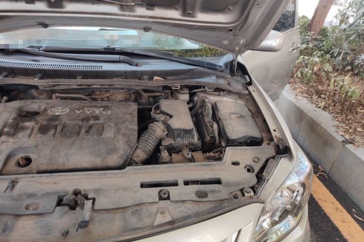 Used Toyota Corolla 2012 Luxurious Edition 1.6L Manual GL Engine Bay Left