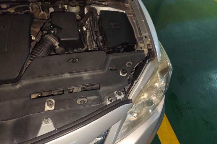 Used Toyota Corolla 2012 Luxurious Edition 1.6L Automatic GL Engine Bay Left