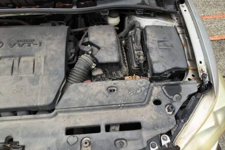 Used Toyota Corolla 2012 Luxurious Edition 1.8L CVT GL-i Engine Bay Left