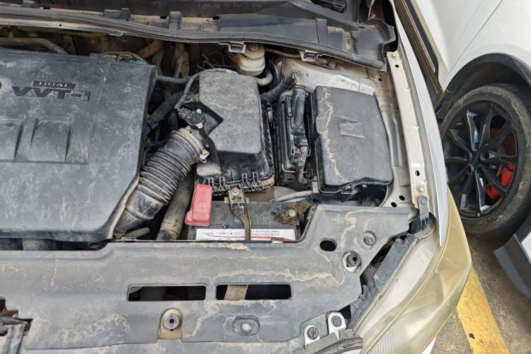 Used Toyota Corolla 2012 Luxurious Edition 1.6L Manual GL Engine Bay Left