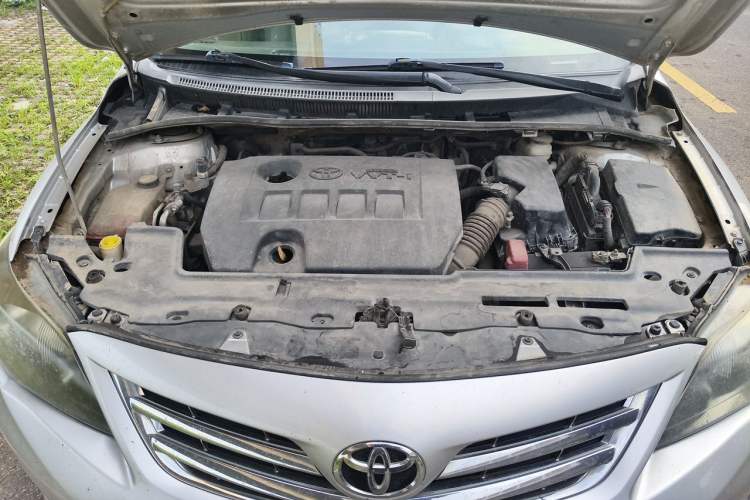 Used Toyota Corolla 2012 Luxurious Edition 1.6L Manual GL Engine Bay