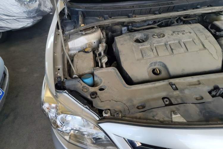 Used Toyota Corolla 2012 Luxurious Edition 1.6L Automatic GL Engine Bay Right