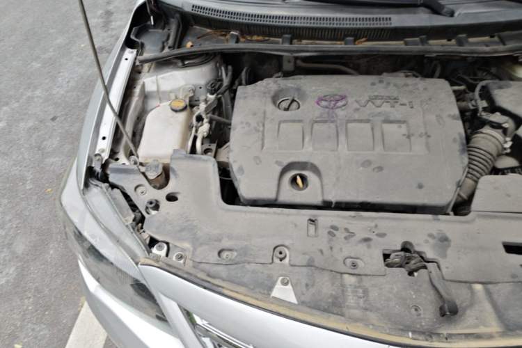 Used Toyota Corolla 2012 Luxurious Edition 1.6L Automatic GL Engine Bay Right