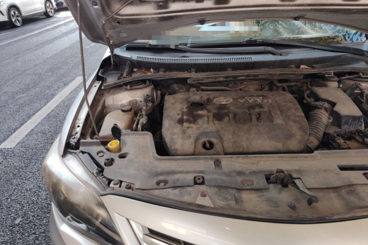 Used Toyota Corolla 2012 Luxurious Edition 1.6L Manual GL Engine Bay Right