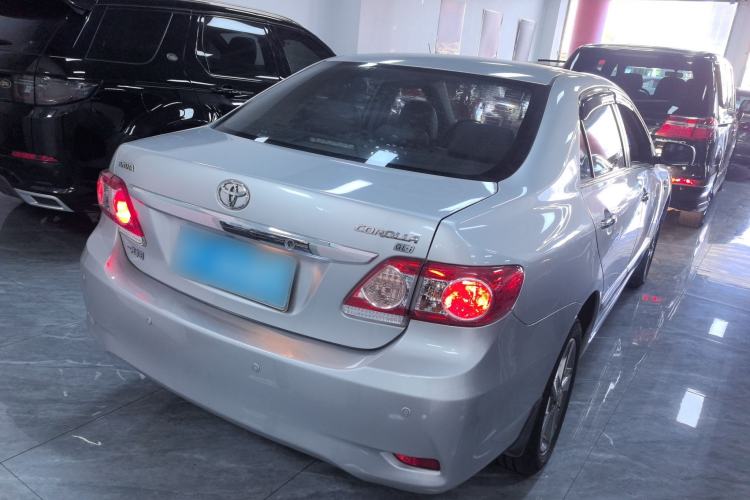 Used Toyota Corolla 2012 Luxurious Edition 1.8L CVT GL-i Exterior 5