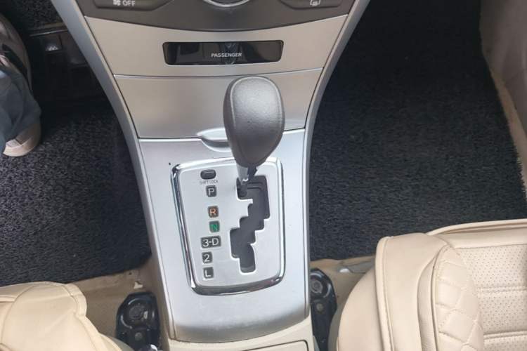 Used Toyota Corolla 2012 Luxurious Edition 1.6L Automatic GL Gear Lever