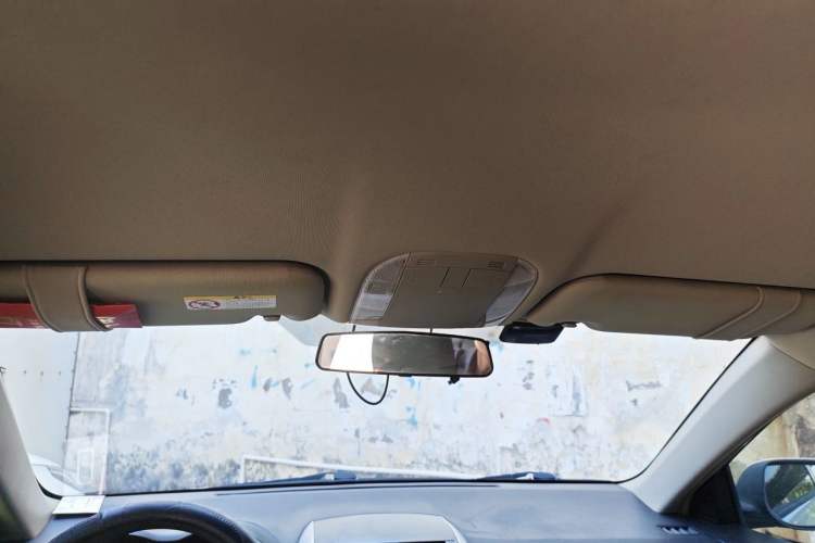 Used Toyota Corolla 2012 Luxurious Edition 1.6L Automatic GL Headliner