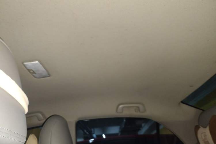 Used Toyota Corolla 2012 Luxurious Edition 1.6L Automatic GL Headliner
