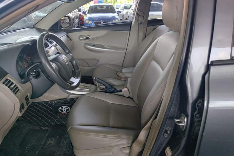 Used Toyota Corolla 2012 Luxurious Edition 1.6L Automatic GL Left Front Seat