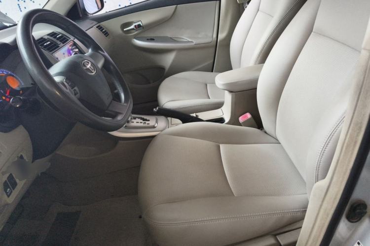 Used Toyota Corolla 2012 Luxurious Edition 1.8L CVT GL-i Left Front Seat