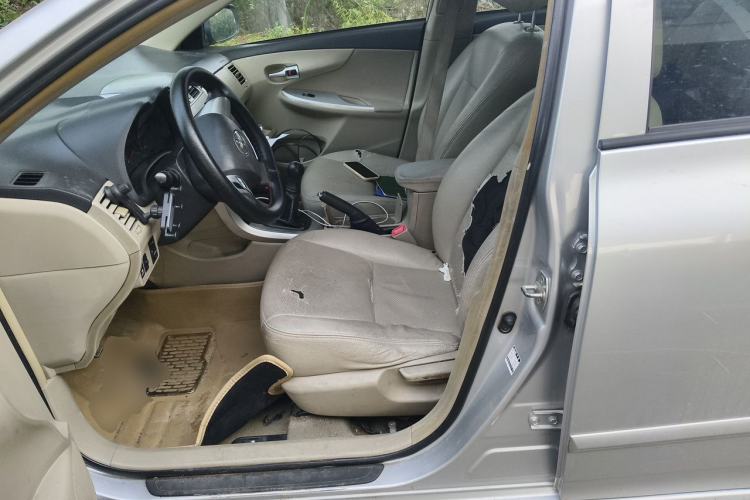 Used Toyota Corolla 2012 Luxurious Edition 1.6L Manual GL Left Front Seat