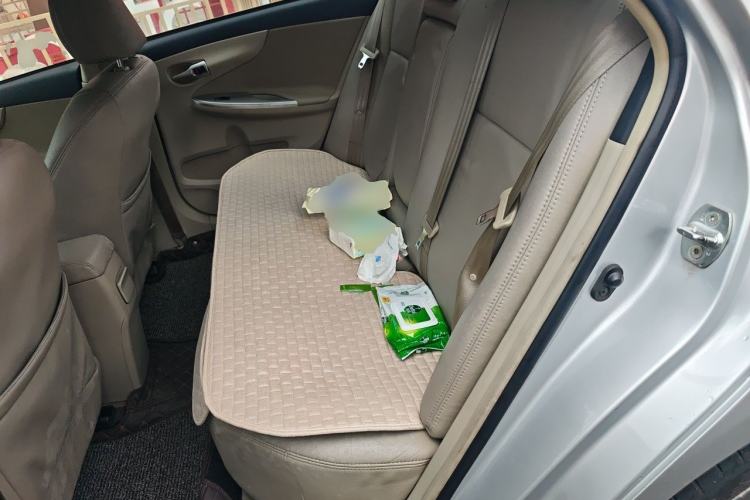 Used Toyota Corolla 2012 Luxurious Edition 1.8L CVT GL-i Left Rear Seat